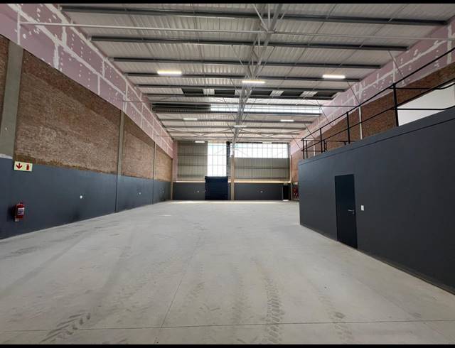 564M² WAREHOUSE TO LET IN SAMRAND BUSINESS PARK
